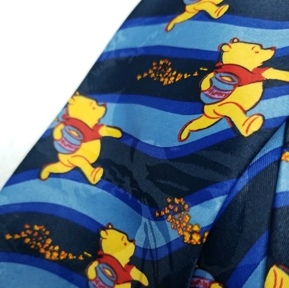 POOH, Disney Men's Necktie 100% Polyester 4"x 56" Winnie the Pooh Theme - Picture 5 of 12